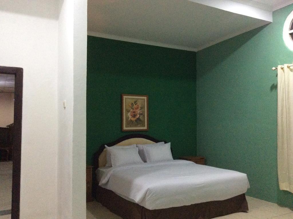 Le Paradis Hotel Palembang Room photo
